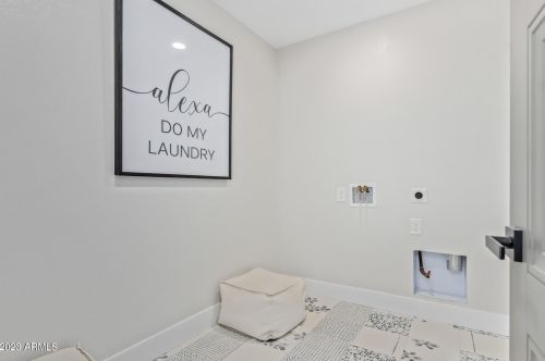 4115 Catalina Dr, Phoenix AZ 85015-6024 exterior