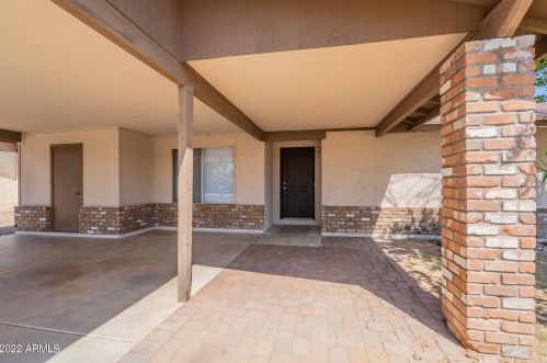 19027 2nd Dr, Phoenix, AZ 85027-5637