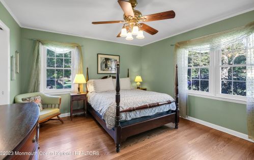 208 Winding Way, Little Silver NJ 07739-1763 exterior