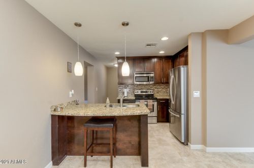 3825 Elm St, Phoenix AZ 85033-2112 exterior