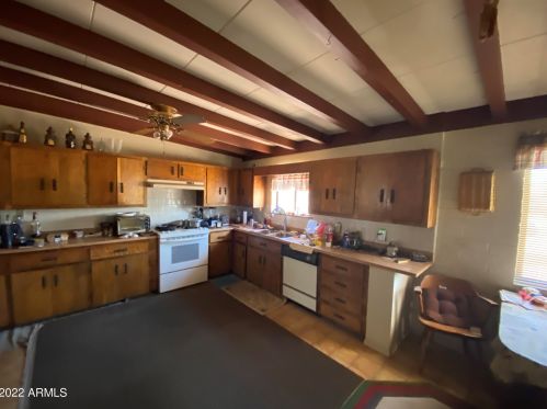 3002 Charter Oak Rd, Phoenix AZ 85032-7449 exterior