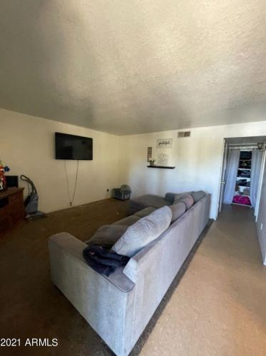 2725 Beck Ln, Phoenix AZ 85032-4255 exterior