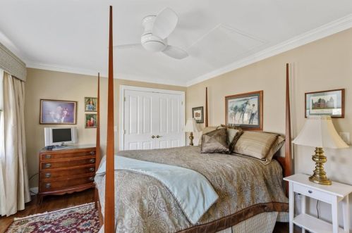 16 Black Rock Dr, Hingham MA 02043-4892 exterior