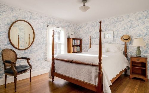 7 Monadnock Rd, Arlington MA 02476-8026 exterior