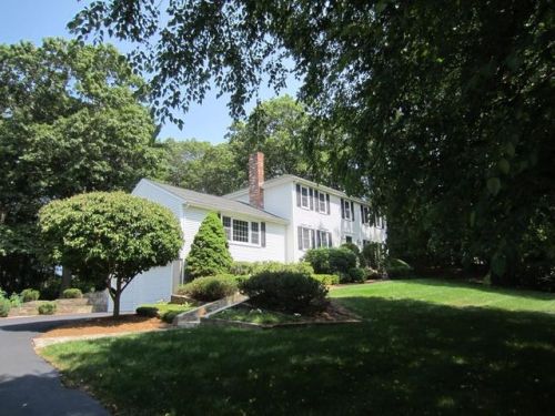 22 Barnstable Rd, Norfolk, MA 02056-1816