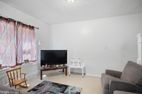 1945 Cooper St, West Deptford NJ  08096-3810 exterior