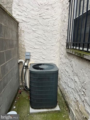 2034 6 St, Philadelphia PA 19122-1415 exterior