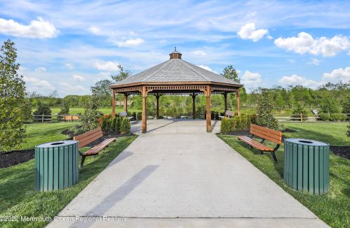 35 Kyle Dr, Tinton Falls NJ 07712-7536 exterior