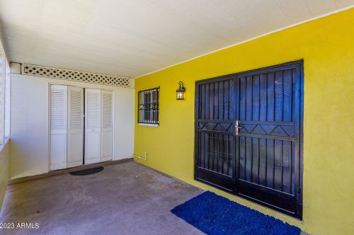 3605 Bethany Home Rd, Phoenix AZ 85019-1962 exterior