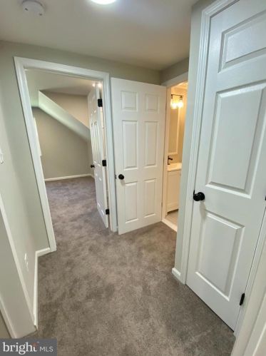 910 Boundary Rd, West Deptford NJ  08096-6571 exterior