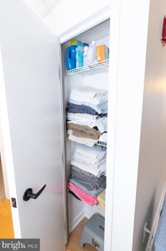 37 20th St, Philadelphia PA 19103-0014 exterior