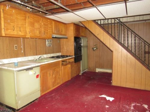 42 Smt Dr, Wantage NJ 07461-1239 exterior