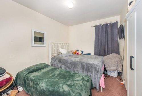 54 Malone Ave, Belleville NJ 07109-2671 exterior