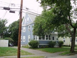 365 Cherry St, Newton, MA 02465-1831