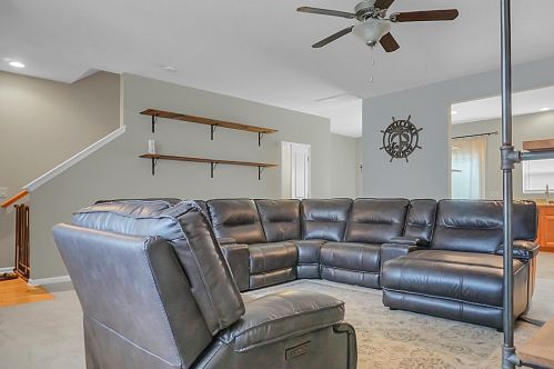 9094 Parlor Dr, Ladson SC 29456-5426 exterior