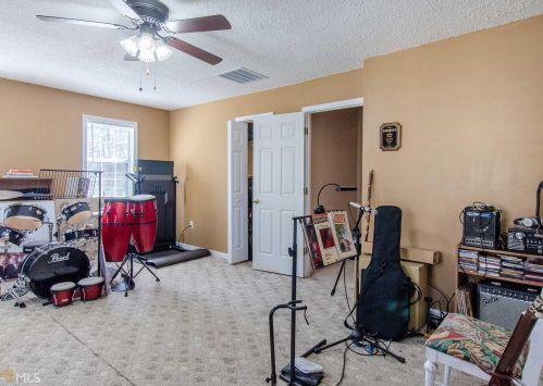 464 Walnut Crk Dr, Stockbridge GA 30281 exterior