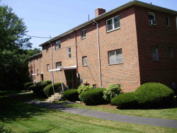 73 Walnut St, Newton MA 02460-1363 exterior