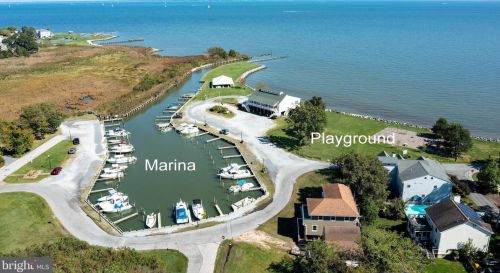 1176 Bayview Ave, Shady Side MD 20764-9523 exterior