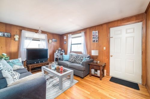 29 Scenic Dr, Worcester MA 01602-2223 exterior