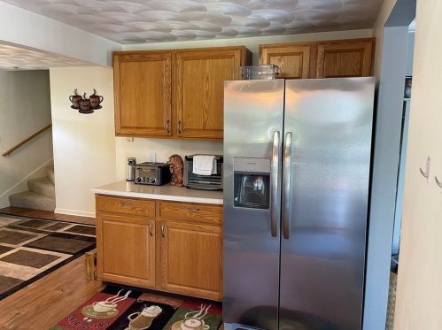 63 Oak St, Seekonk MA  02771-5212 exterior