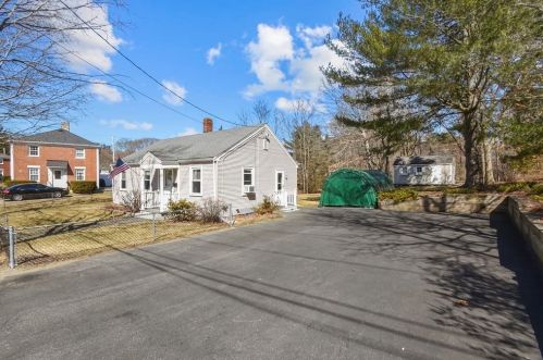 19 Whitehorse Rd, Hingham MA  02043-3005 exterior