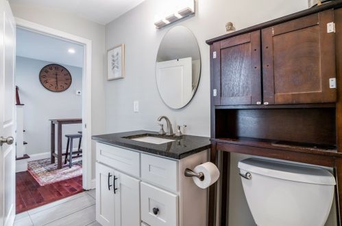 98 Bay Vw Ave, Quincy MA 02169-3101 exterior