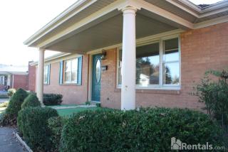 7112 Sunny Vale Way, Louisville KY  40272-3755 exterior