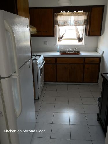 110 Sussex St, East Newark NJ 07029-2121 exterior