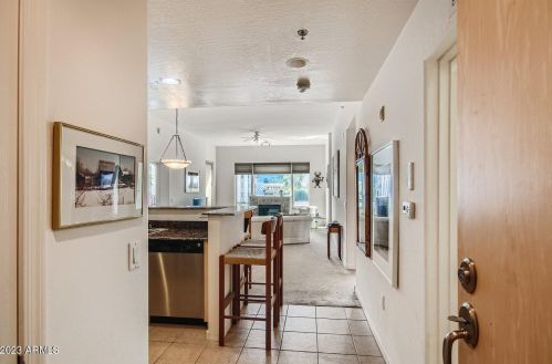 16 Encanto Blvd, Phoenix AZ 85003-1101 exterior