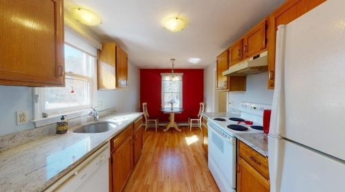 10 Craig St, Plymouth MA 02360-2193 exterior