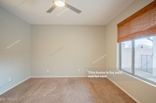 1823 Eastman Dr, Phoenix AZ 85086-1503 exterior