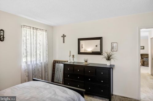 538 Elberne Ave, West Deptford NJ 08093-1715 exterior