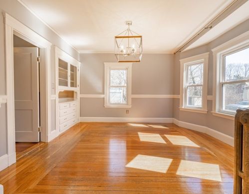 24 Bussey St, Dedham, MA 02026-2239