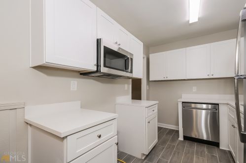 2630 Bryant Dr, Atlanta GA 30344-2014 exterior