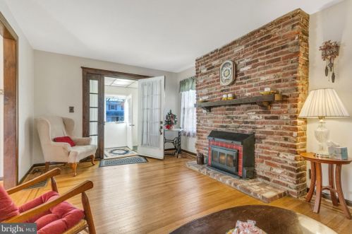 903 Belmont Ave, Camden NJ 08108-3220 exterior