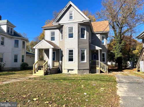 309 Broad St, West Deptford, NJ 08066-1654