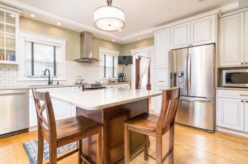 124 Elm Ave, Quincy MA 02170-2939 exterior