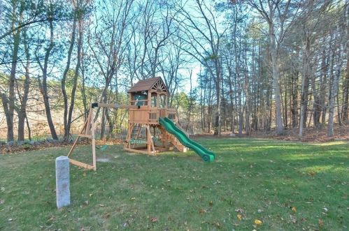 37 Needham St, Norfolk MA  02056-1648 exterior