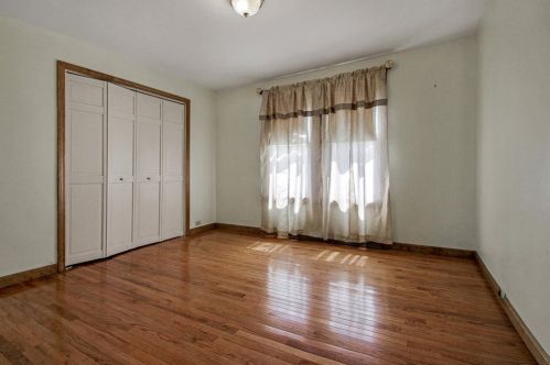 81 Lowell St, Methuen MA 01844-3615 exterior