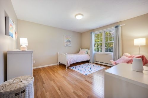 1 Eric Rd, Norfolk MA 02056-1914 exterior