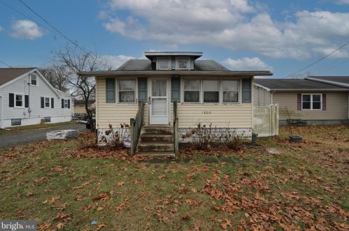 1909 Point Pleasant Ave, West Deptford, NJ 08096-4324