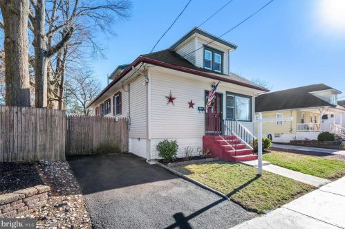 1022 Tatum St, West Deptford, NJ 08096-1230