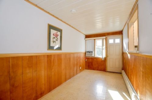 85 Caswell St, New Bedford MA 02745-2702 exterior