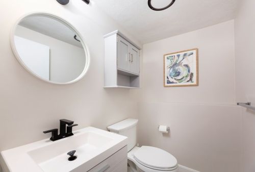 5 Cynthia Rd, Needham MA 02494-1462 exterior