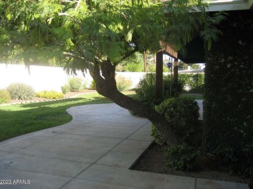 3445 47th St, Phoenix, AZ 85018-6005