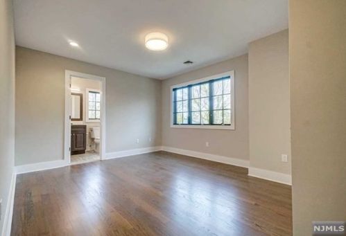 158 Magnolia Ave, Tenafly NJ  07670-1828 exterior