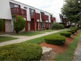 1205 Chestnut Ln, West Deptford NJ  08093-1870 exterior