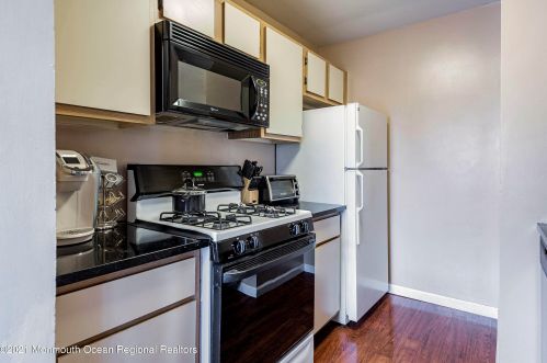 502 Larkspur Ln, Jackson Twp NJ 08527-4180 exterior