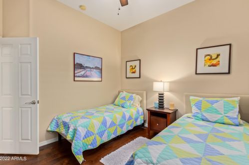 1816 Eagle Talon Trl, Phoenix AZ 85085-5344 exterior