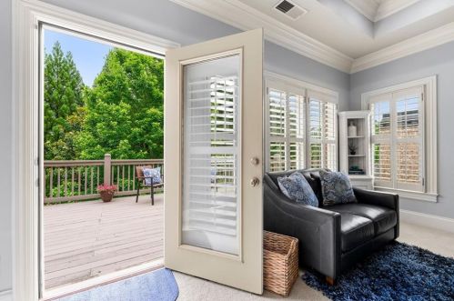 1789 Buckhead Vly Ln, Atlanta GA 30324-2795 exterior